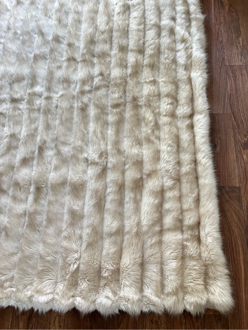Restoration Hardware RH Ultimate Faux Fur Plush Throw Blanket In Grey Wolf 60x80